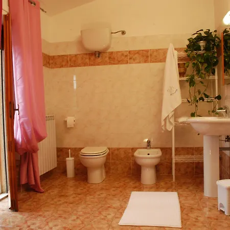 Nocleg ze śniadaniem Falcobianco 3*