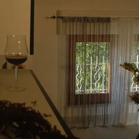 Falcobianco Bed & Breakfast