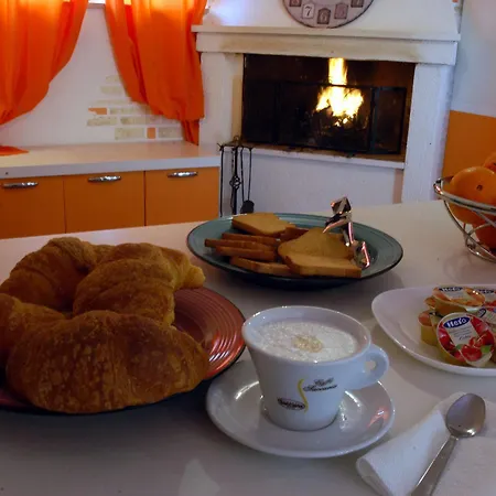 Bed & Breakfast Falcobianco 3*