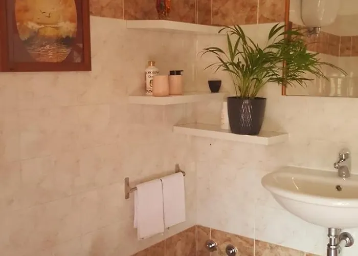 Falcobianco Bed & Breakfast