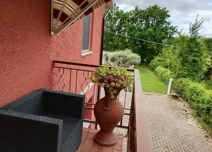 Falcobianco Bed & Breakfast