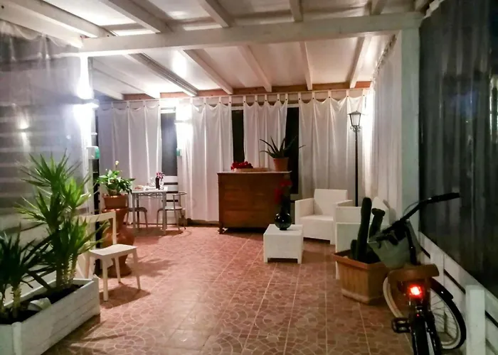 Falcobianco Bed & Breakfast 3*