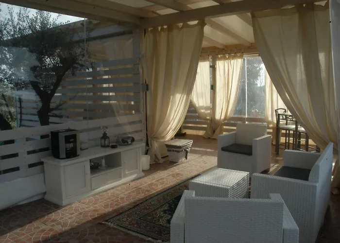 Falcobianco Bed & Breakfast