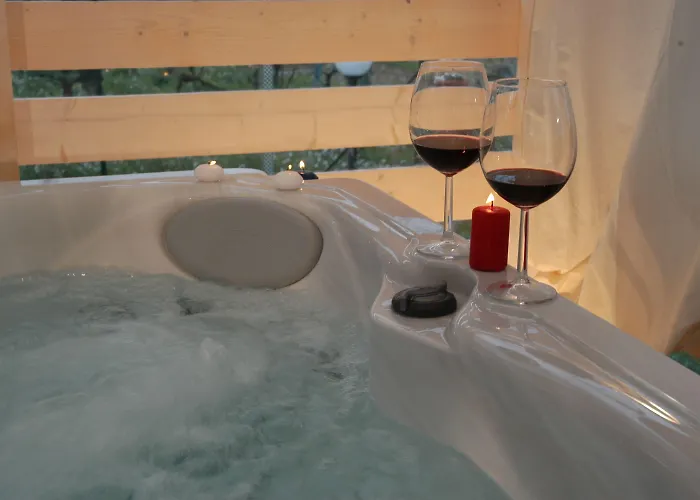 Bed & Breakfast Falcobianco 3*